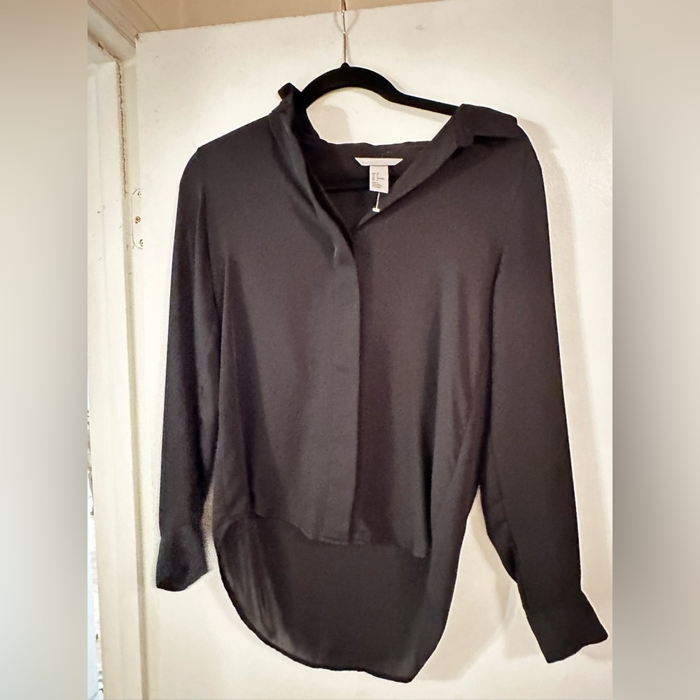 H&M Elegant Black Button-Up Blouse